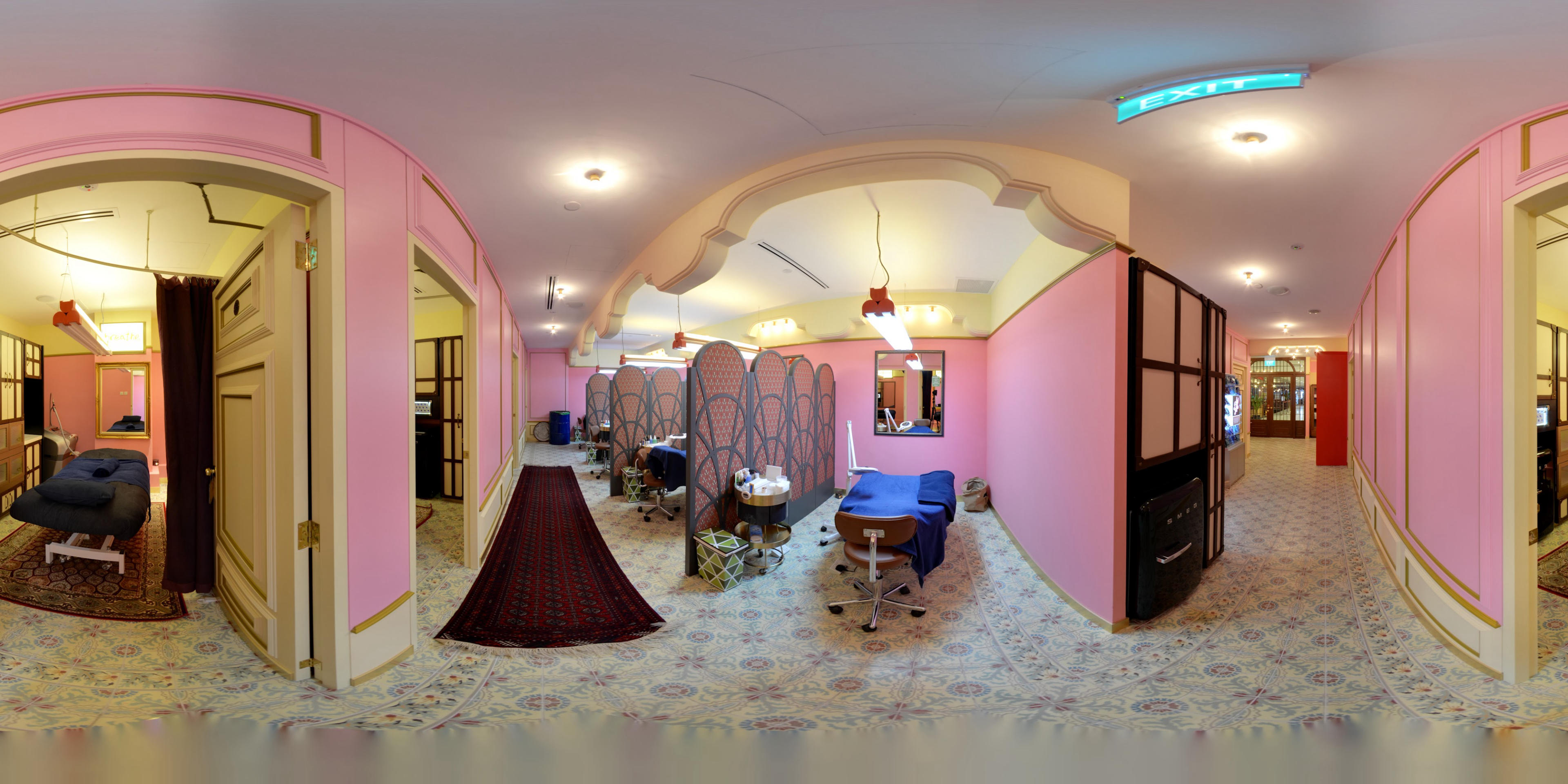 Strip Co-Ed Plaza Singapura virtual tour preview