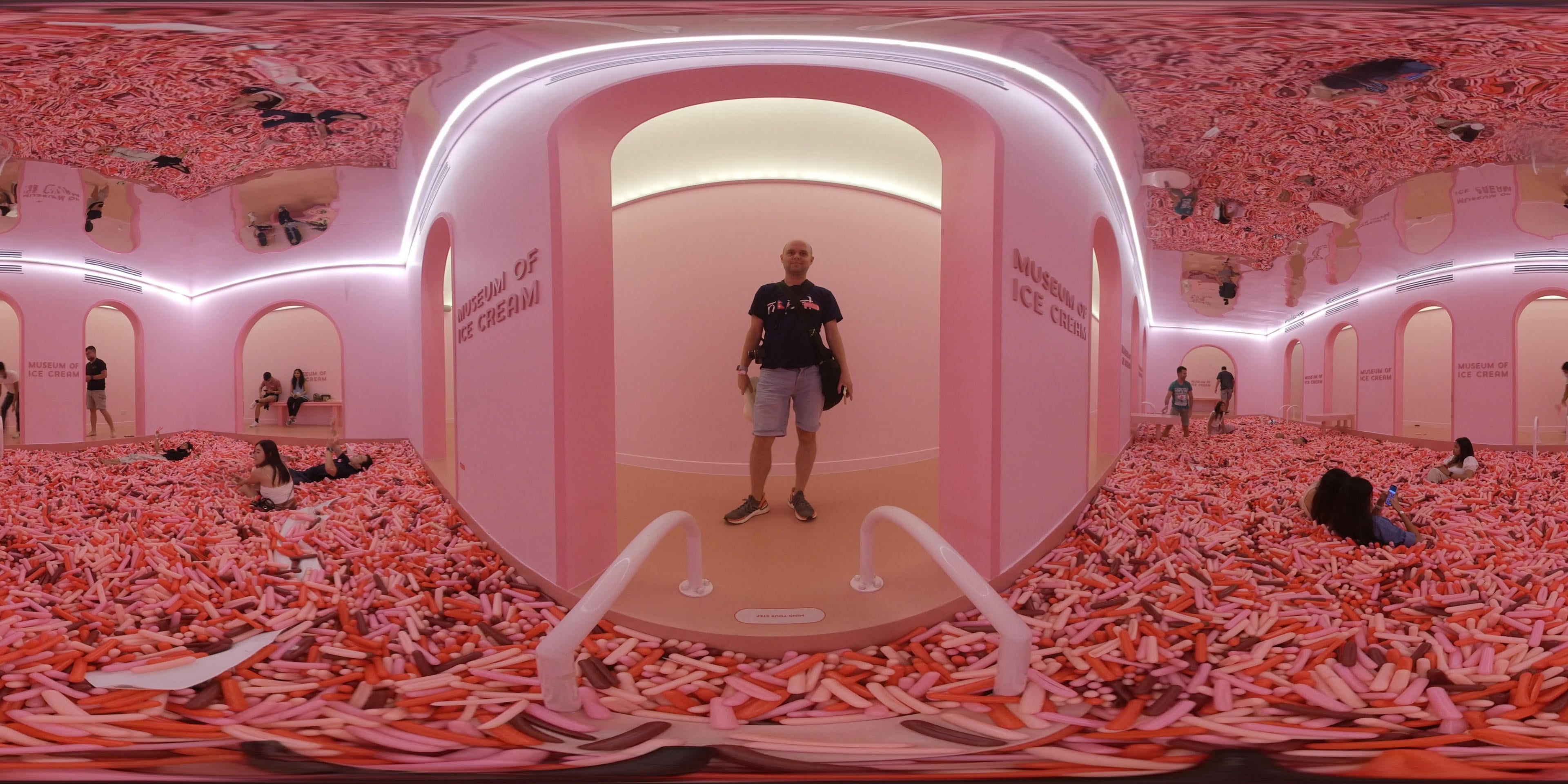 MUSEUM OF ICE CREAM SINGAPORE virtual tour preview