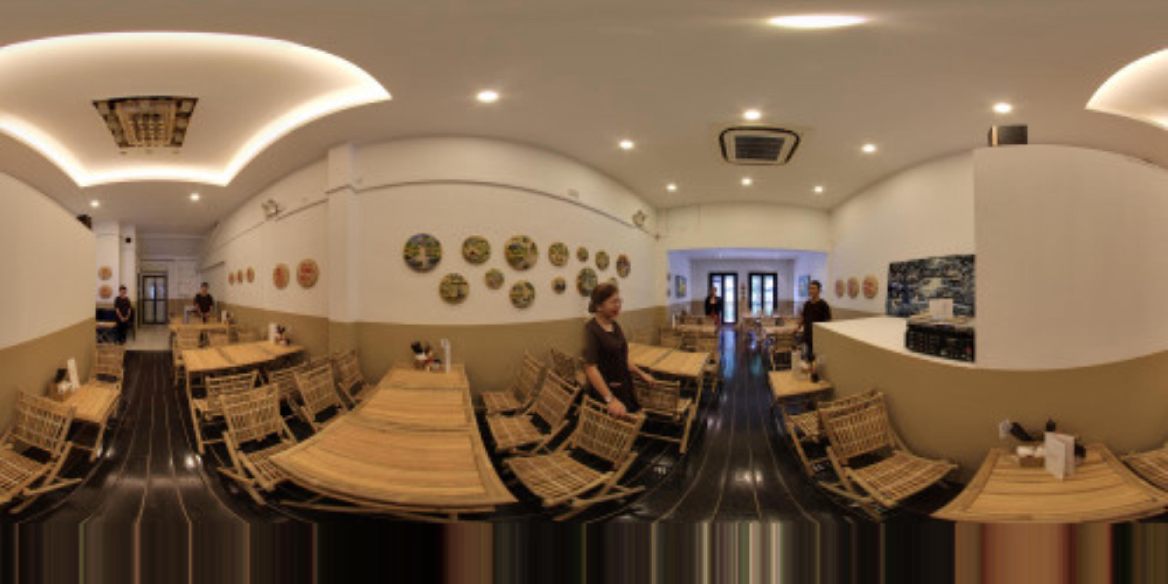 Co Hai Banh Mi & Phở Vietnamese Restaurant virtual tour preview