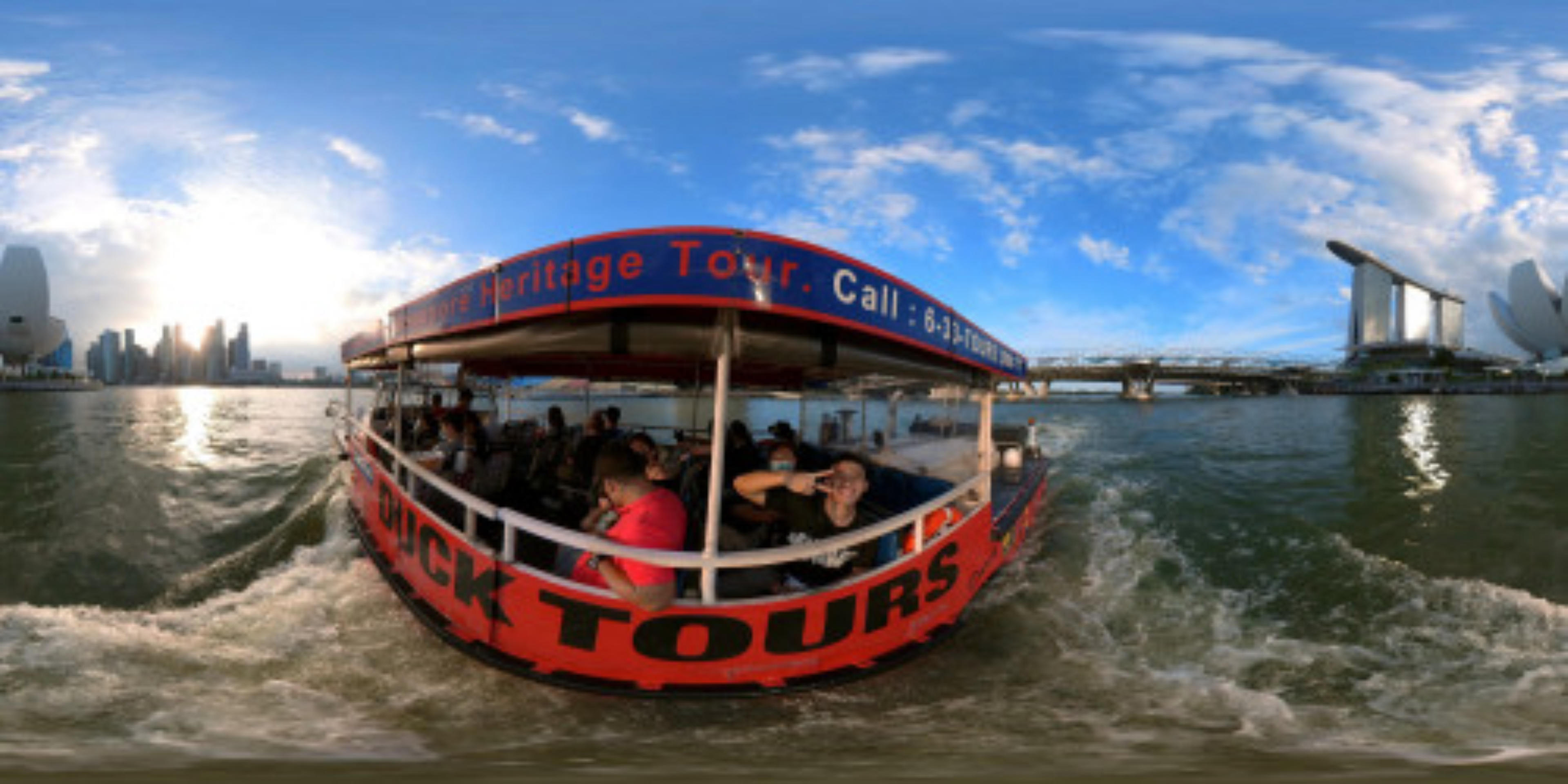 Big Bus Tours Singapore virtual tour preview